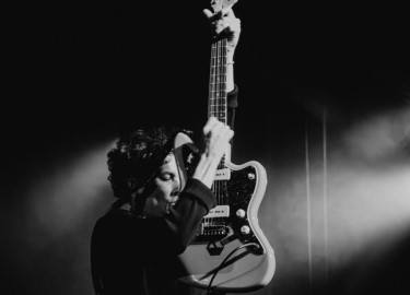 JULIANO GAUCHE: A BALADA DO BICHO DE LUZ