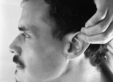 PAULO OHANA: O QUE APRENDI COM A LÍNGUA DOS HOMENS NA MINHA ORELHA